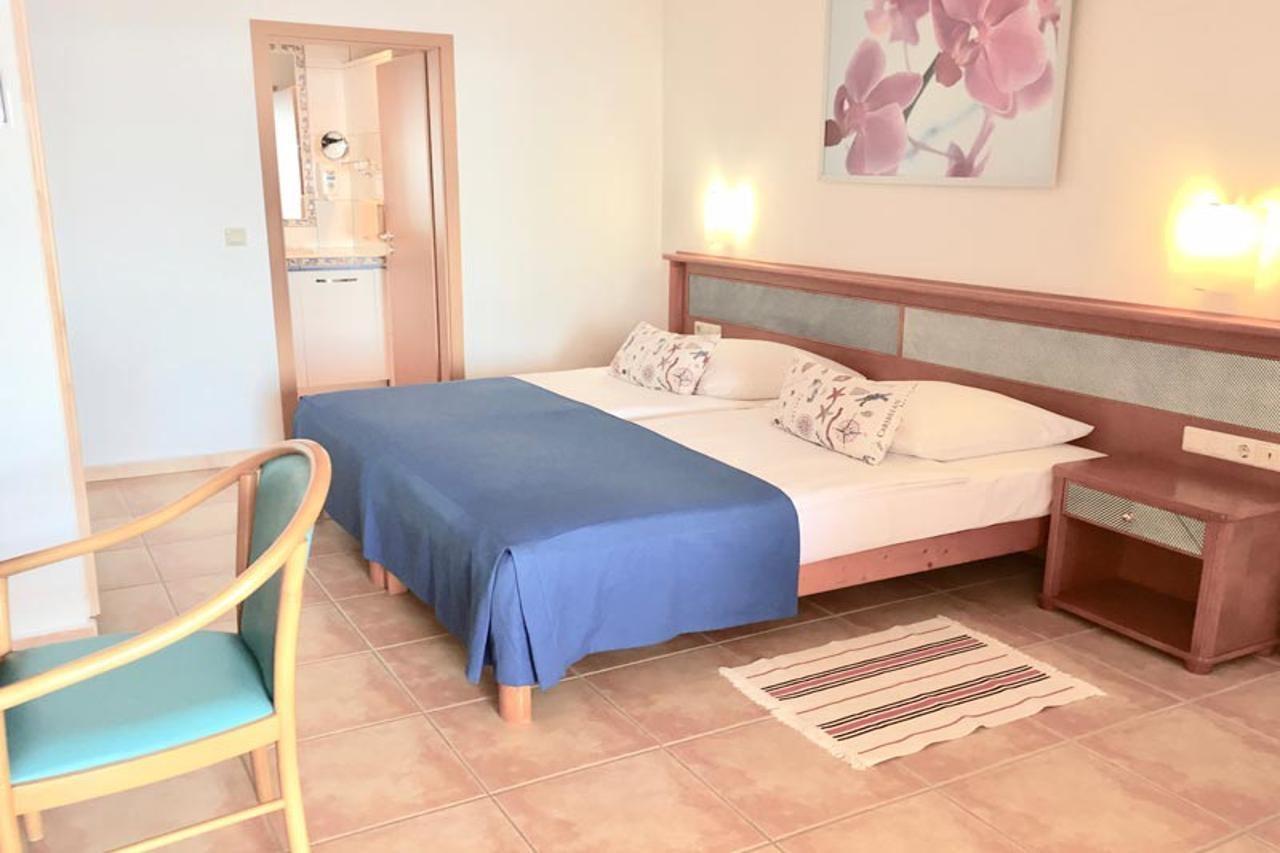 Suite Hotel Marina Playa Esquinzo Buitenkant foto